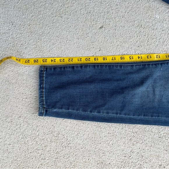 Judy Blue Relaxed Fit Jeans Women’s Size 30 Medium Wash Stretch - Picture 8 of 8